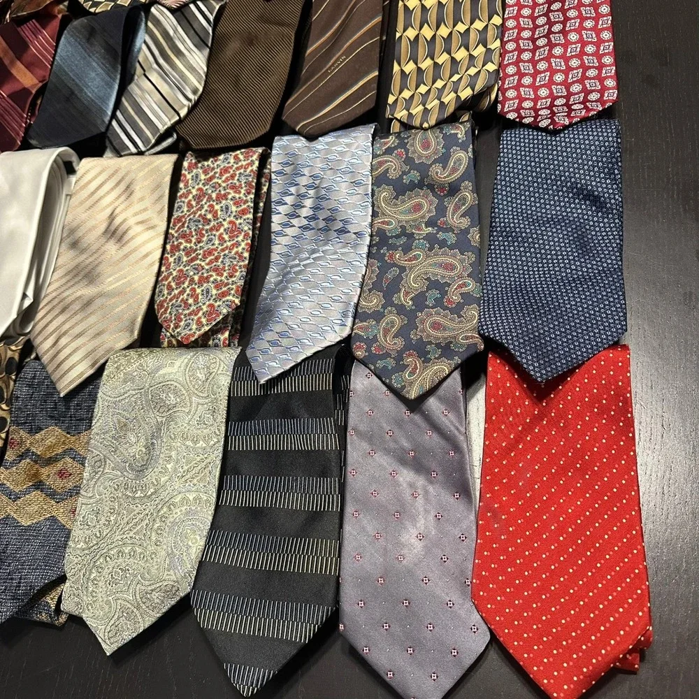 Bulk Lot of 50 Mens Neckties Silk Poly Blend Assorted Patterns Colors